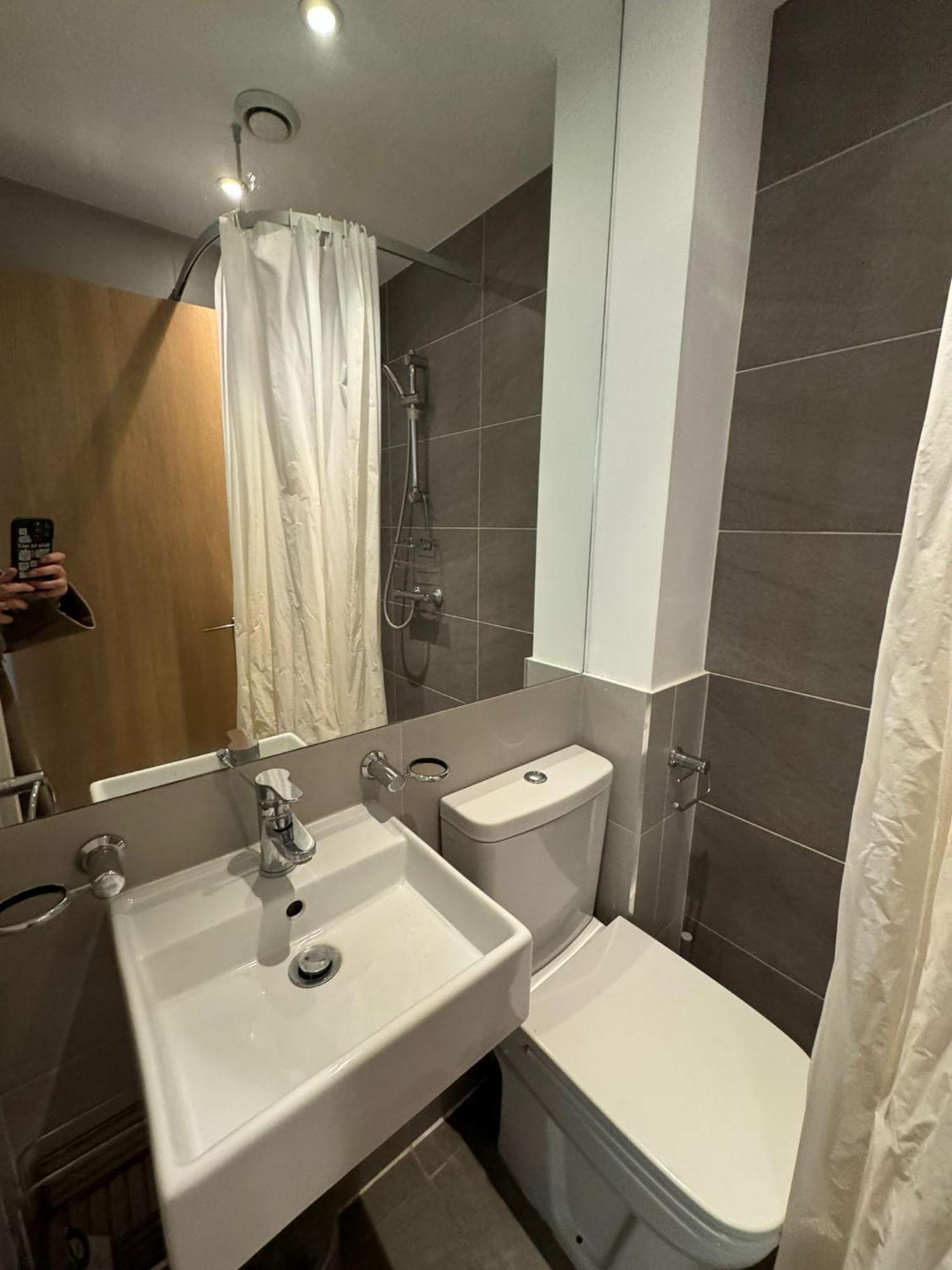 Clarges- Hsk Suites Лондон Экстерьер фото