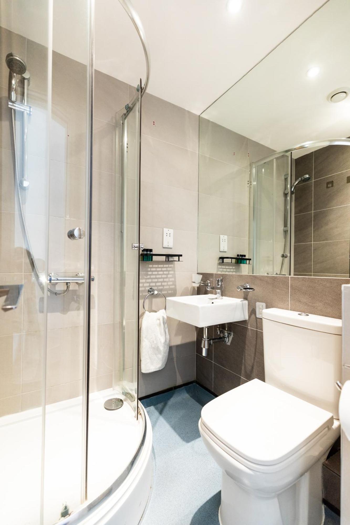 Clarges- Hsk Suites Лондон Экстерьер фото